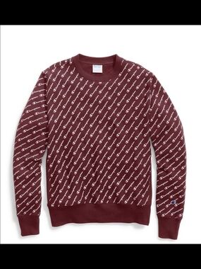 Champion Crewneck Sweater in Burgundy with White Logo Print